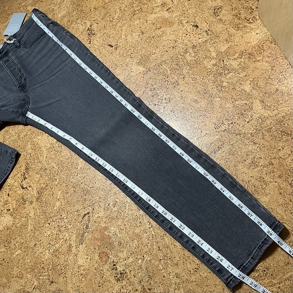 Everlane Wm’s High Rise Cigarette Buttonfly Jean In Washed Black NWT Sz 32 - Picture 13 of 14